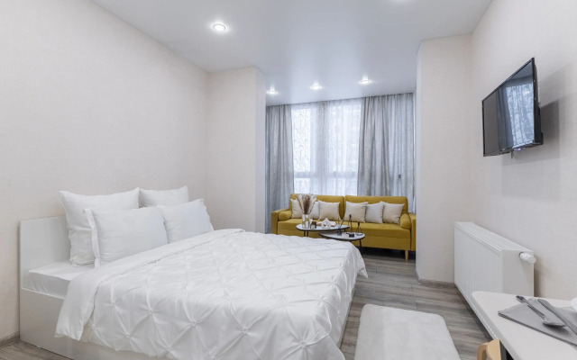 Comfort Home Na Chetaeva 43a Apartments