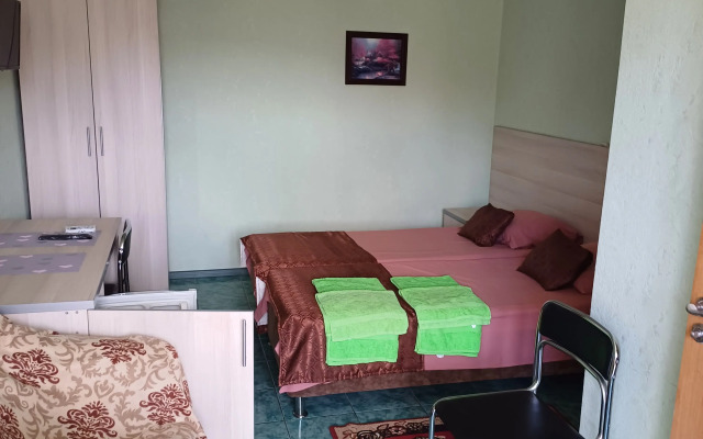 Peliken Living Quarters