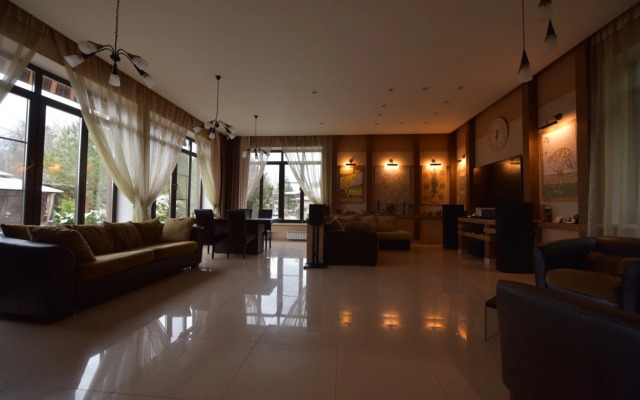 Частный дом Коттедж 3-х этажный