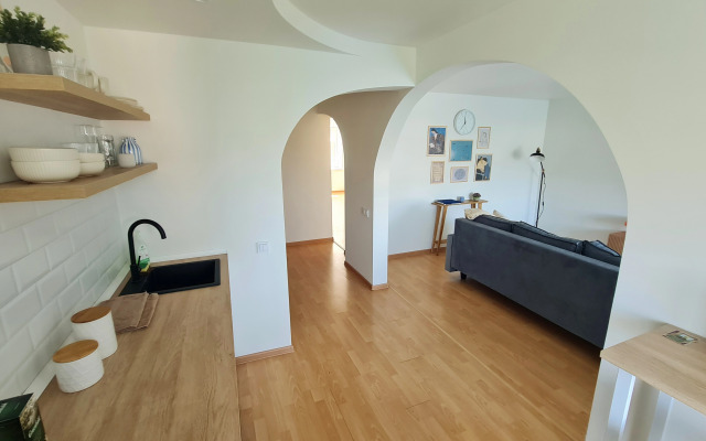 Prostornaya Tryoshka Blizko K Tsentru Flat