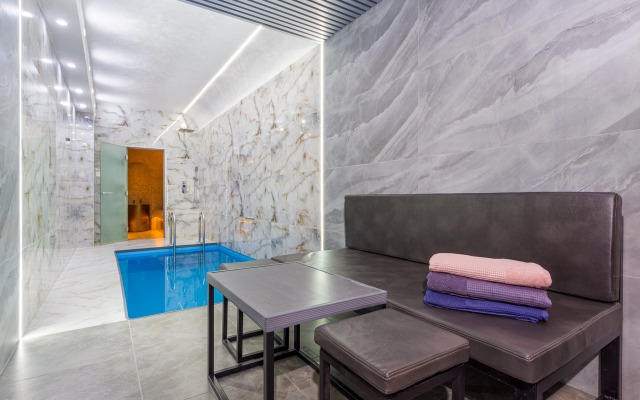 S Basseynom I Hammamom Private House