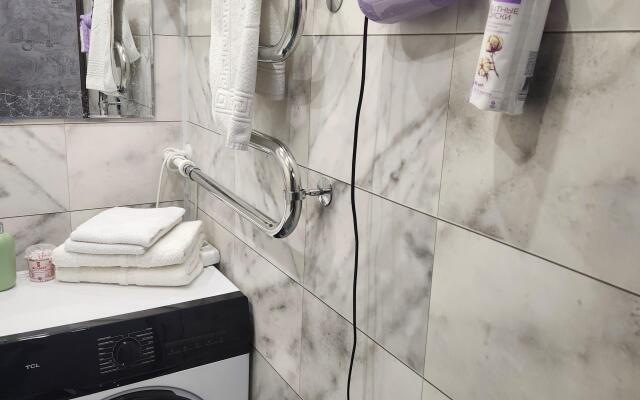 Odnokomnatnye Apartamenty Na Frunze  Flat