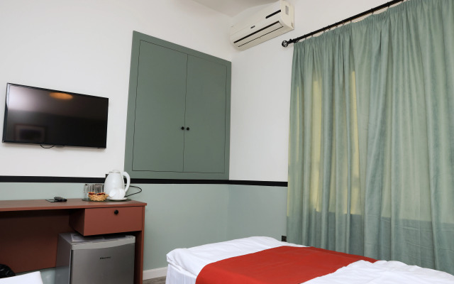 City Centre Hotel
