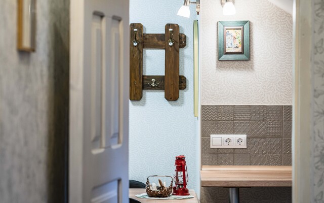 Квартира Трехкомнатная Московская 12