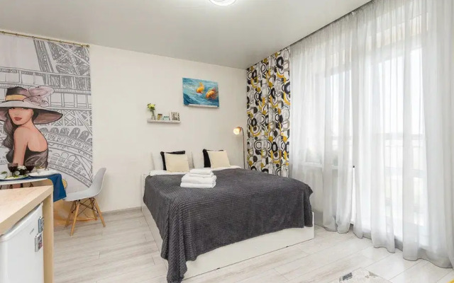 Na Dmitriya Shamshurina 29 Flat