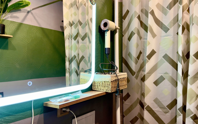 Апартаменты Семейные с окнами в тихий дворик