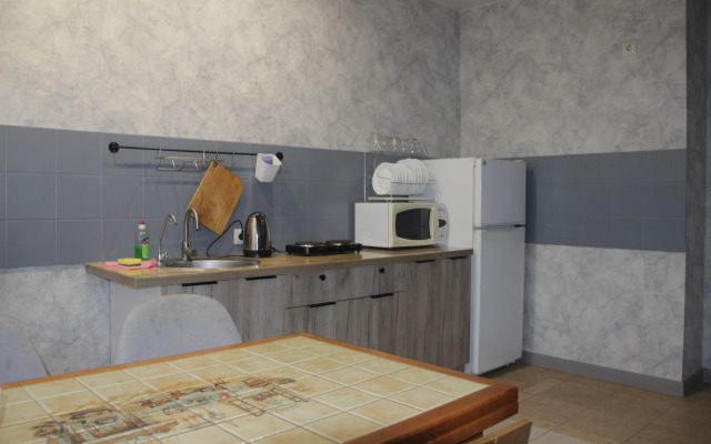 2-kh komnatnaya ryadom s Globusom Flat