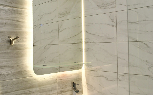 Dvukhmestnye S Kukhney Apartments