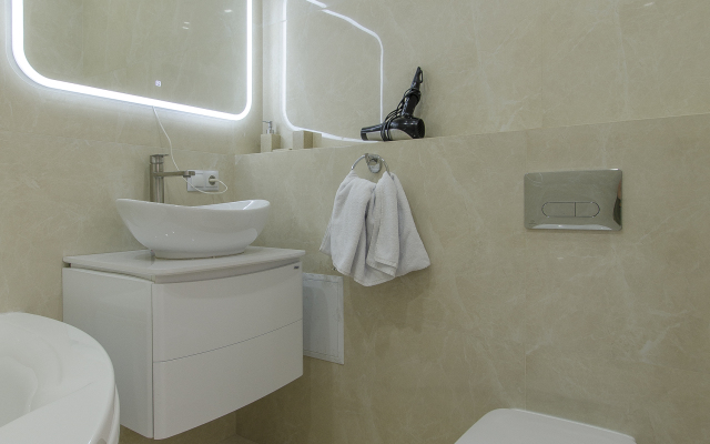 Апартаменты 4 комнатная на заливе