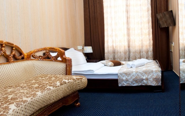 Promenad Hotel