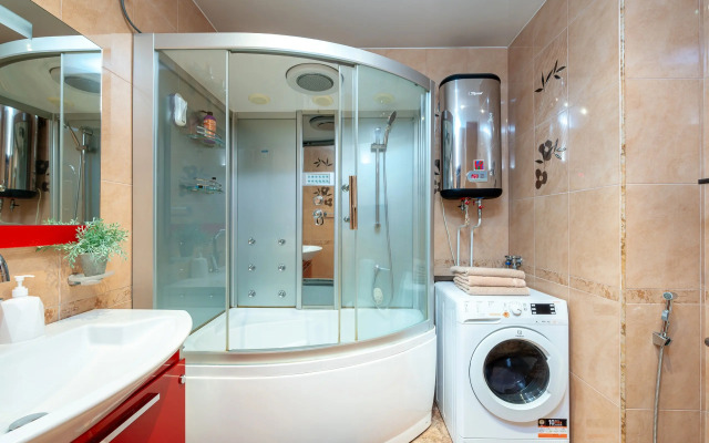 Квартира просторная двухкомнатная на Моисеенко