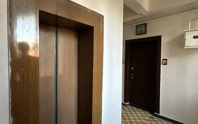 3-K Kvartira na Prospekte Sayat-Novy Flat