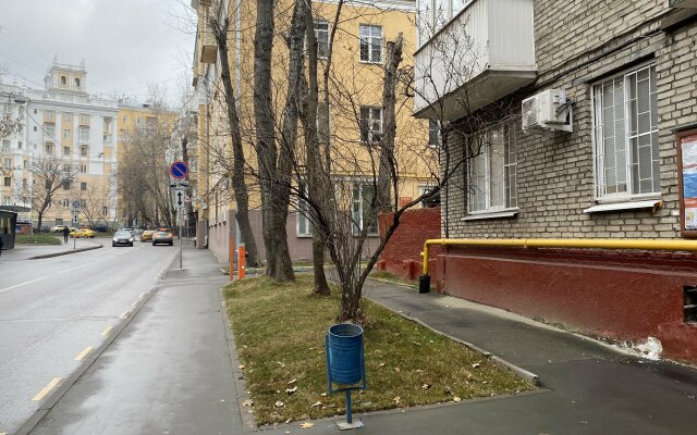 Nizhnyaya 7-3 Apartments