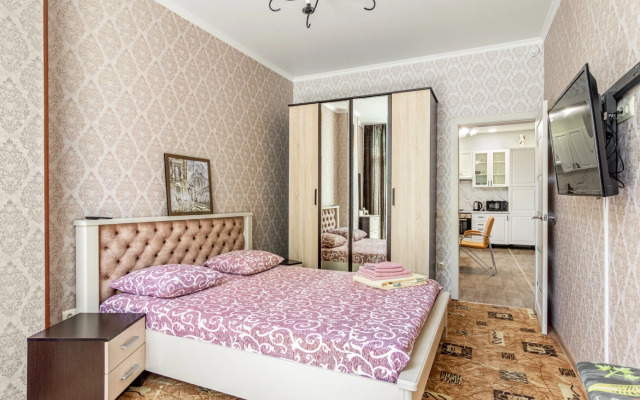 Na Dekabristov 17 Flat