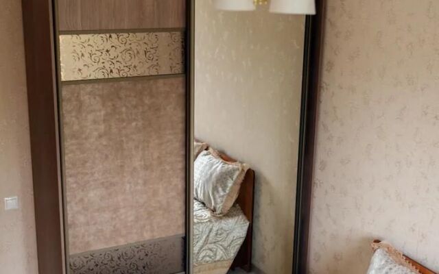 Квартира Трёхкомнатная на Зубковой