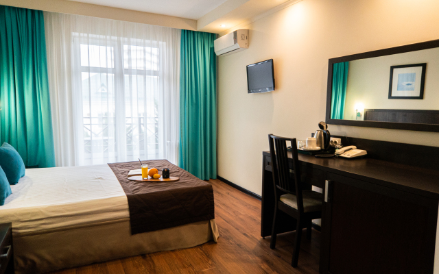 Golubaya Laguna Hotel