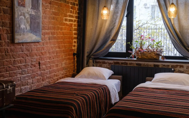 Апартаменты LOFT Холл у Кремля с четырьмя комнатами