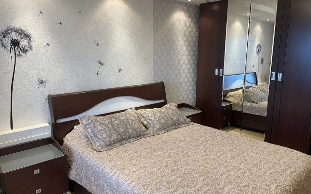 Квартира Уютная двухкомнатная