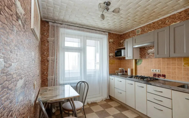 Квартира 2-ком. Кварт Рента рядом с метро Молодежная