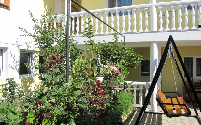 U Chizhika Guest House