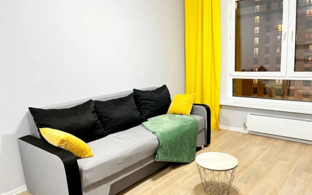 Sunny Days Apartment Zhulebino Park 1 Apartments