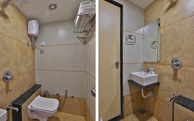 Royal Square by Sky Stays Hotel