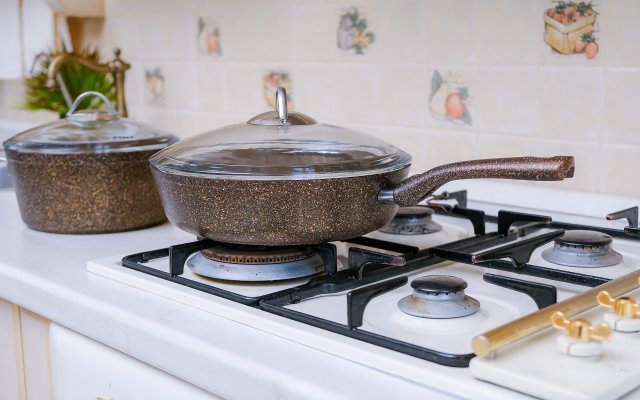 Unique Apart Provans s dzhakuzi ryadom s naberezhnoy i fontanom Vesenney 7 Apartments