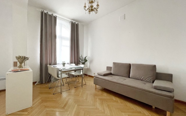 White Na Tverskoy 15 Apartments