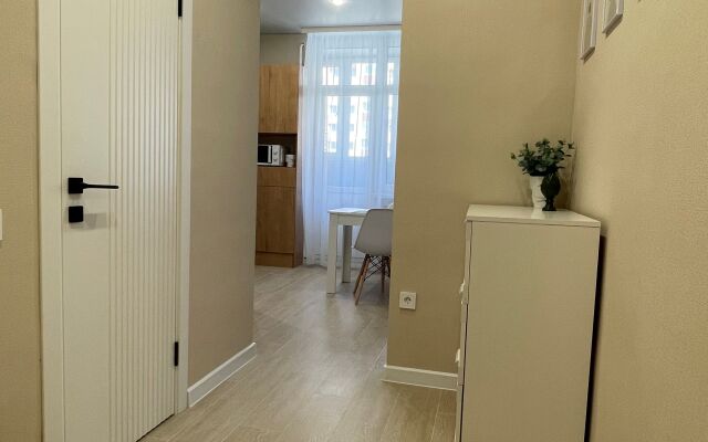 Stilnaya S Novym Remontom Flat