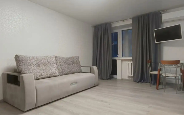 Квартира студия в шаговой доступности от здания МВД