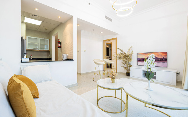 Luxury and Spacious Full Marina View Flat