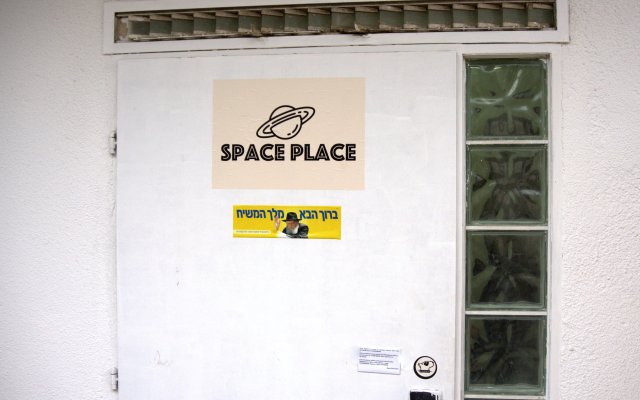 Space Place Hostel
