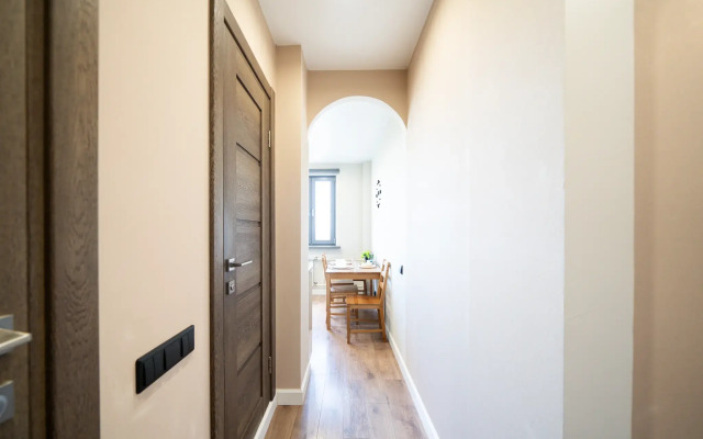 Квартира Стильная двухкомнатная квартира Natali apart на метро Пражская