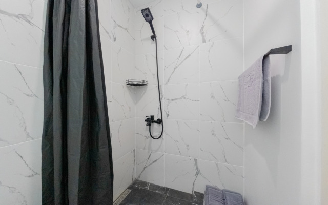 Апартаменты Студия Добрый Сутки на Крестинского