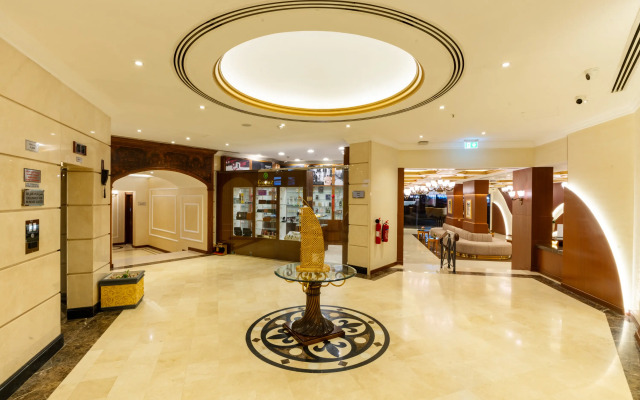 Отель Luxe Avenue