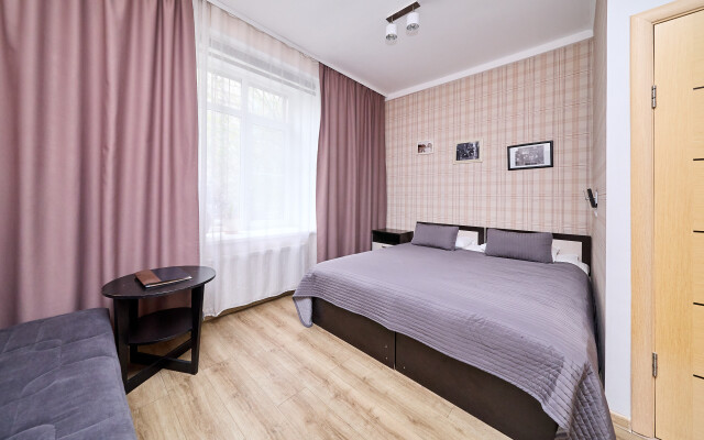 Apriori Hotel