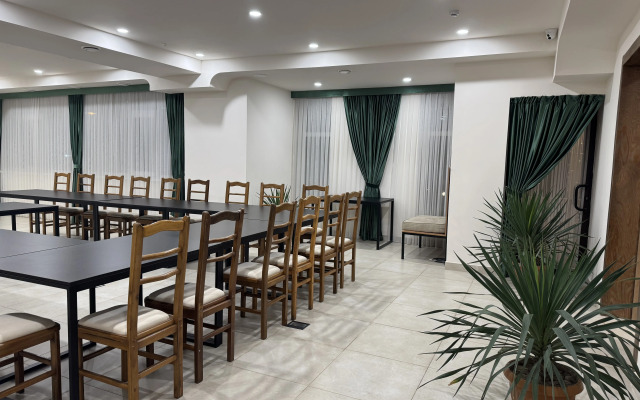 Akjola Hotel