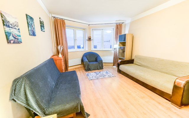 S zaseleniyem Lutshiy servis Posutochno50 Apartments