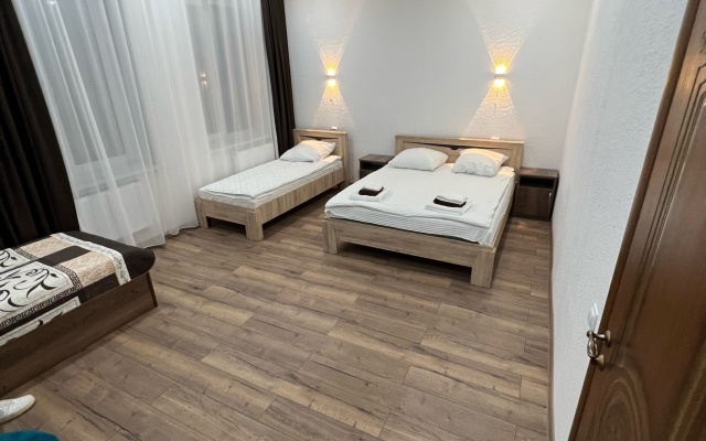 Отель Фараон