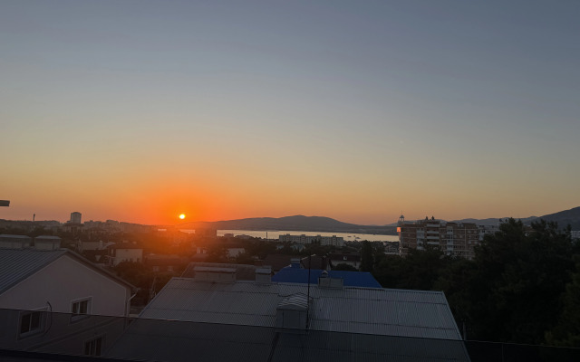 Апартаменты на Светлой 18 (207)