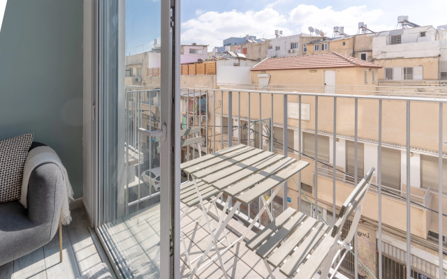 Blueground at Florentine ID17 Apartments