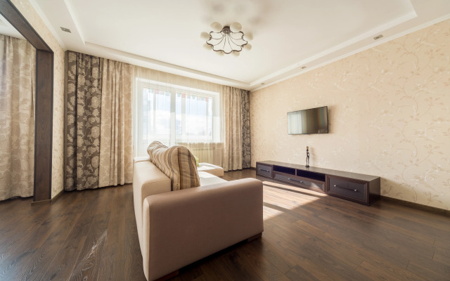 Квартира Тёплая солнечная возле БЦ Первая Башня