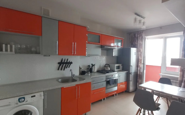 Prostornaya Dvushka Dlya Bolshoy Semyi Flat