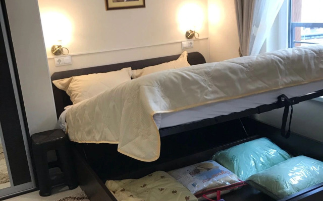Studiya U Morya V ZhK Karavella Flat