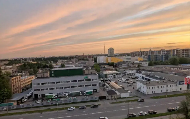 Квартира комфортная 2-х комнатная у метро Лесная