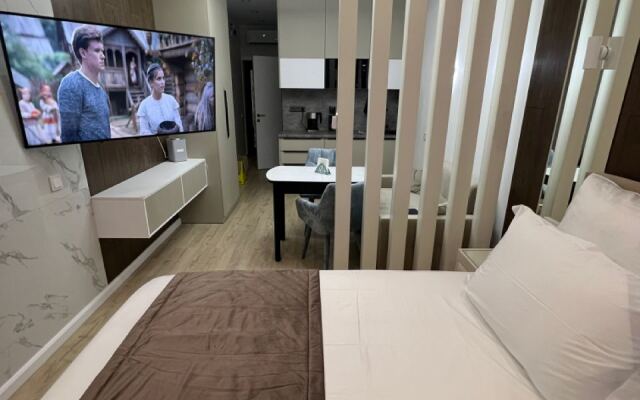 Апартаменты с большим бассейном