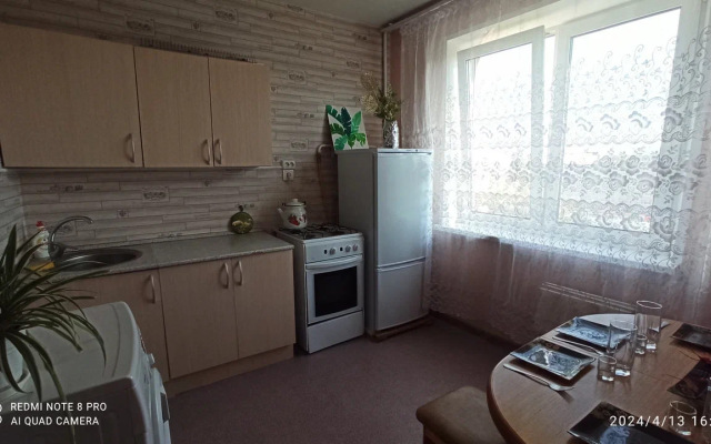 Dvukhkomnatnye Apartamenty Na 339 Strelkovoy Apartments