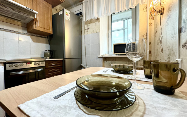 2-Komn Apartland  Lenina Metallurgov Mira Tsentr Flat