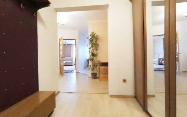 Na Pr.Lunacharskogo Flat