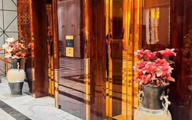 Kangurt Grand Hotel